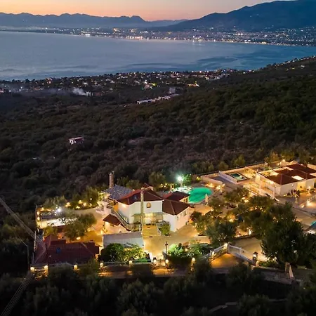 Διαμέρισμα Needa's - View With Private Pool *